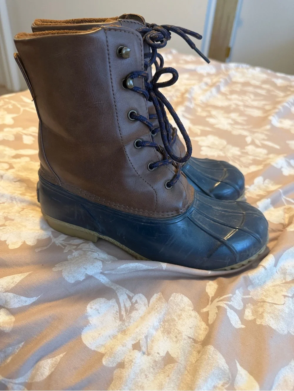 London Fog Brown Leather and Navy Rubber Duck Boots